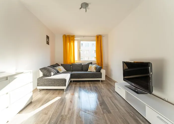 Tanie Spanie Skowronek - Pet Friendly - Przytulny 4 Osobowy - Space Apart